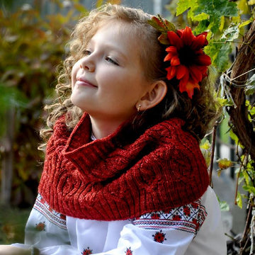Fanciful Flower Snood
