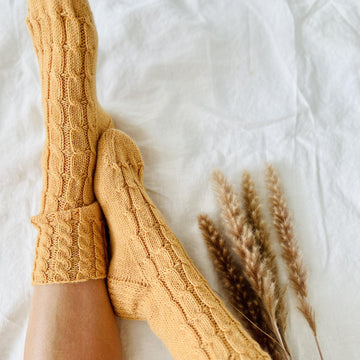 Autumn cable socks