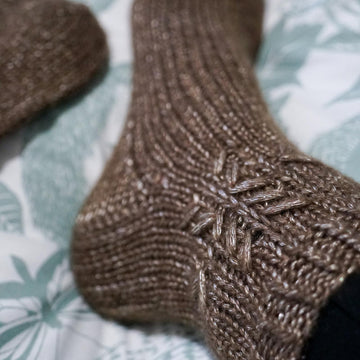 Chunky Snowflake Socks