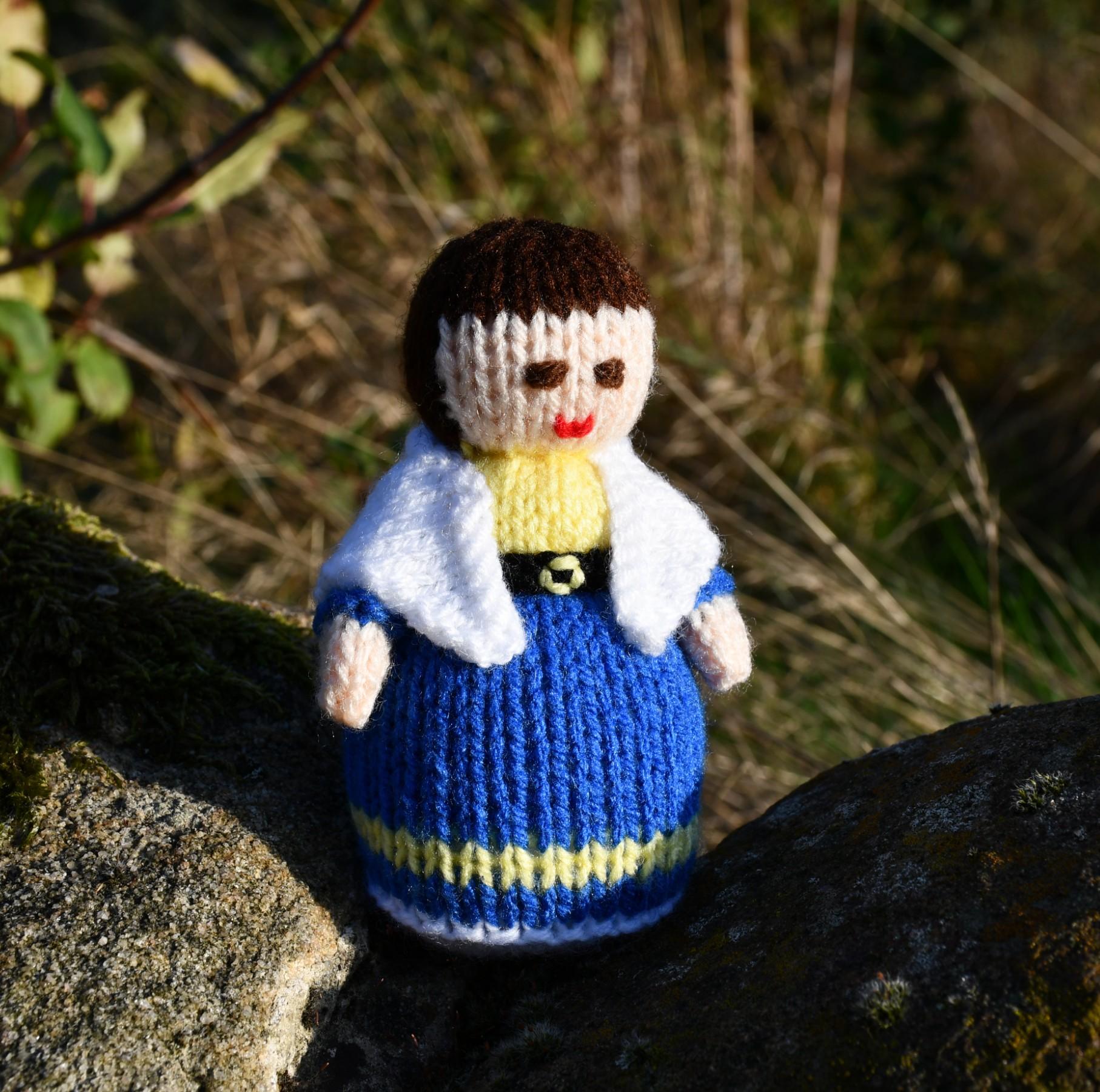 Victorian Postmistress Doll Knitting Pattern - Toy Knitting Pattern