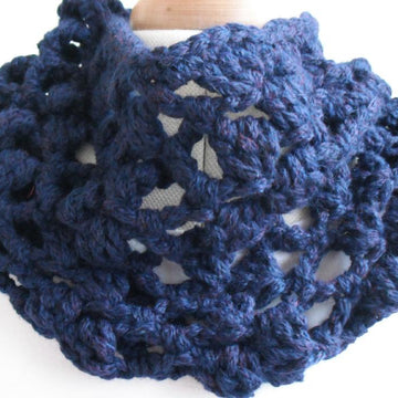 Variations crochet cowl
