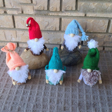 A Gnome of Many Hats