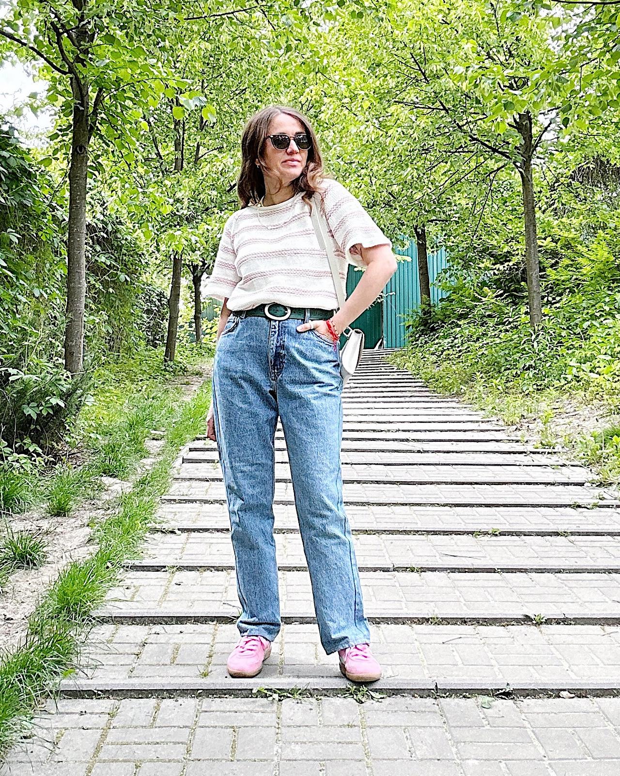 Sinuous Tee