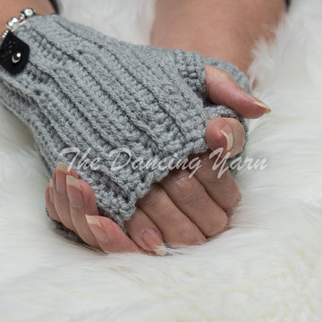 The Wedgewood Fingerless Gloves