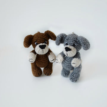 Amigurumi dog keychain