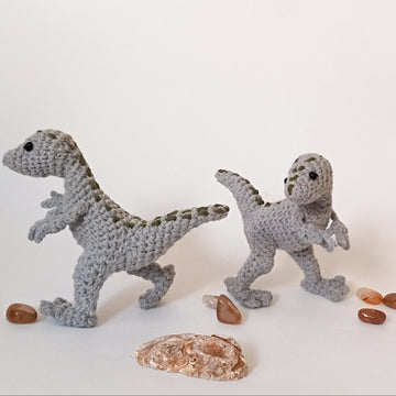 Dinosaurs E-BOOK. T-REX, Tyrannosaurus Rex, Velociraptor, Parasaurolophus