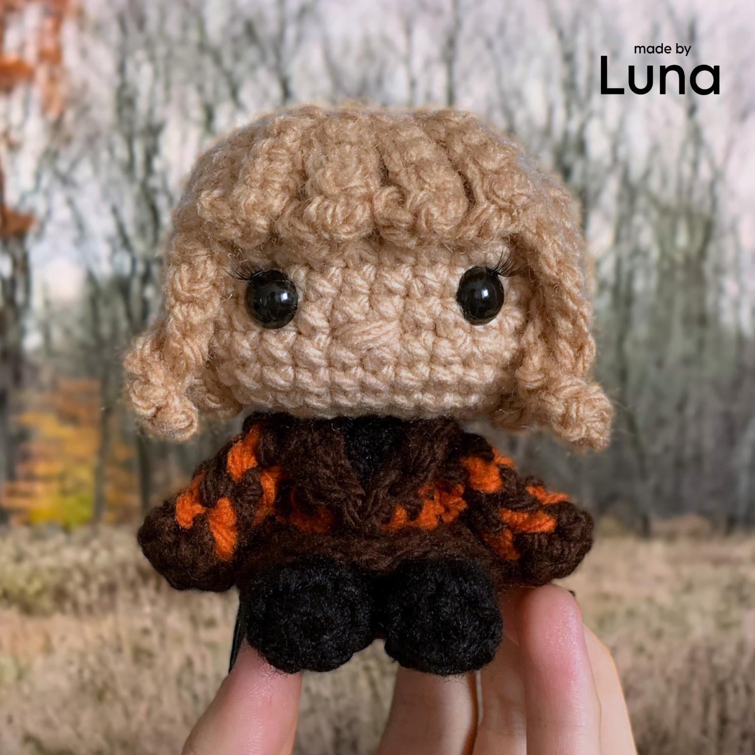 Taylor Swift-inspired Crochet Pattern | Evermore Amigurumi
