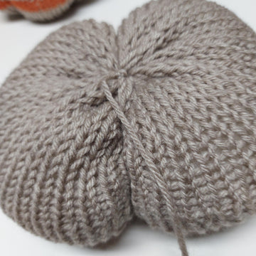 Easy peasy knitted Pumpkins