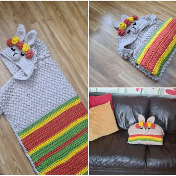 2in1 Llama Hooded Blanket