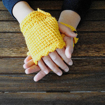 Sweet Waffle Fingerless Mitts