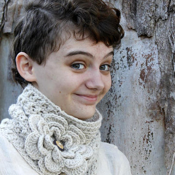 Crosslita Cowl
