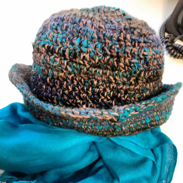 Twenties-style Crochet Hat
