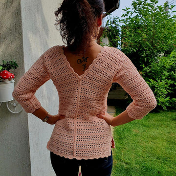 Crochet blouse for all seasons