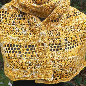 Fractured Bee Line Scarf