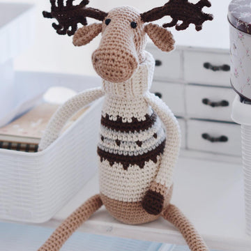 Richard the Moose Crochet Pattern, Reindeer Amigurumi Toy