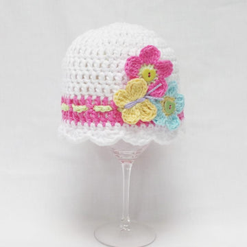 Crochet hat pattern - Flutterby Flowers
