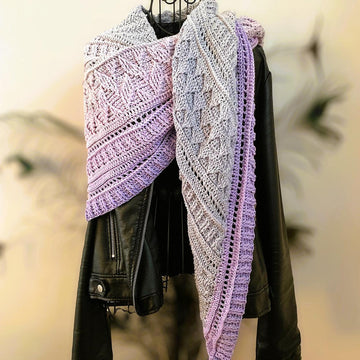 Flat Triangular Scarf "Hekate"