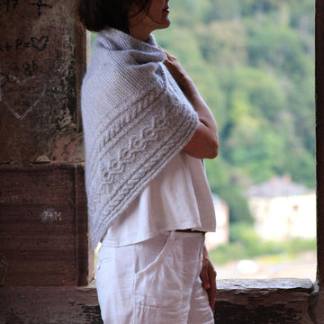 Muistojen medaljongit - Memory Lane Shawl