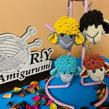 Amigurumi sheep keychain