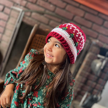 Snowy Pines Hat