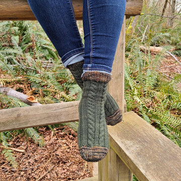 Spruce Cable Socks