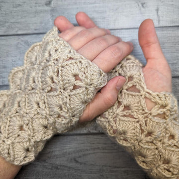 Spring Shells Fingerless Gloves