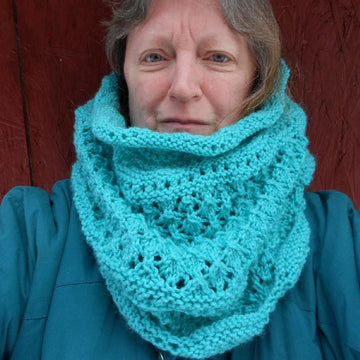 Diamonds in the Waves Cowl