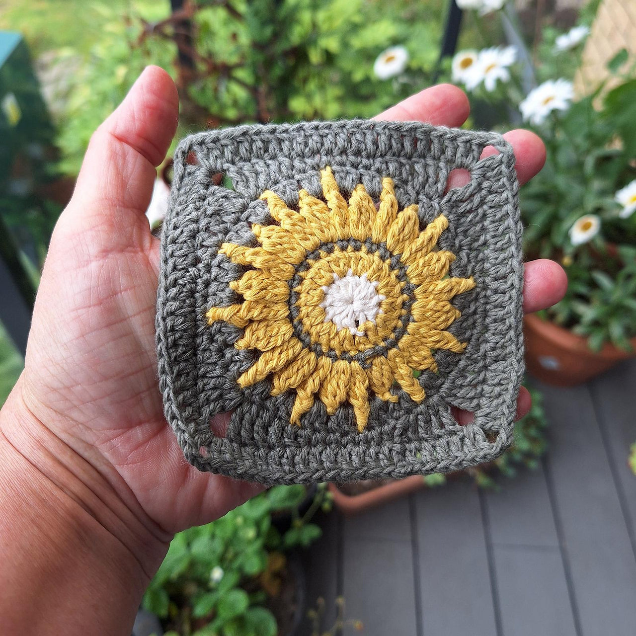 Sun granny square