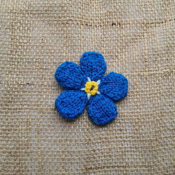 Knitted Forget-me-not