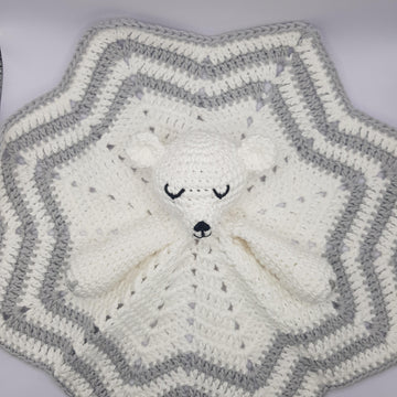 Crochet bear comforter and teether