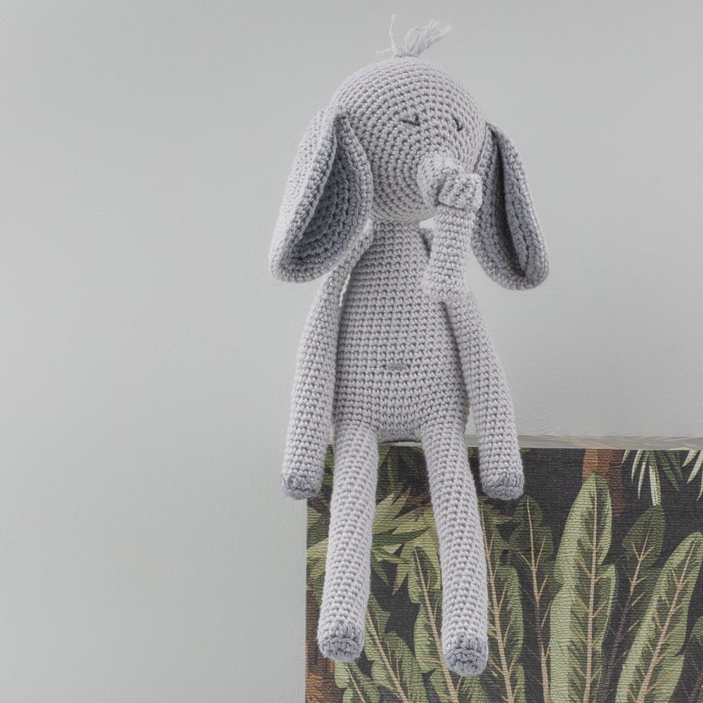 Eddie Elephant in Yarn and Colors Must-Have - YAC100092 - Downloadable PDF