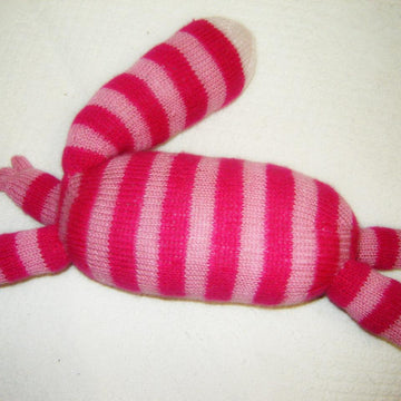 Knitting Pattern Cheshire Cat – Soft Toy inspired by Alice in Wonderland