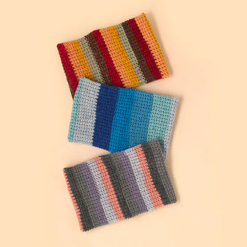 "The Essential Knitted Cowl" - Free Cowl Knitting Pattern in Paintbox Yarns Chunky Pots
