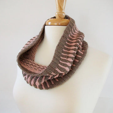 Fetterbush Circle Scarf