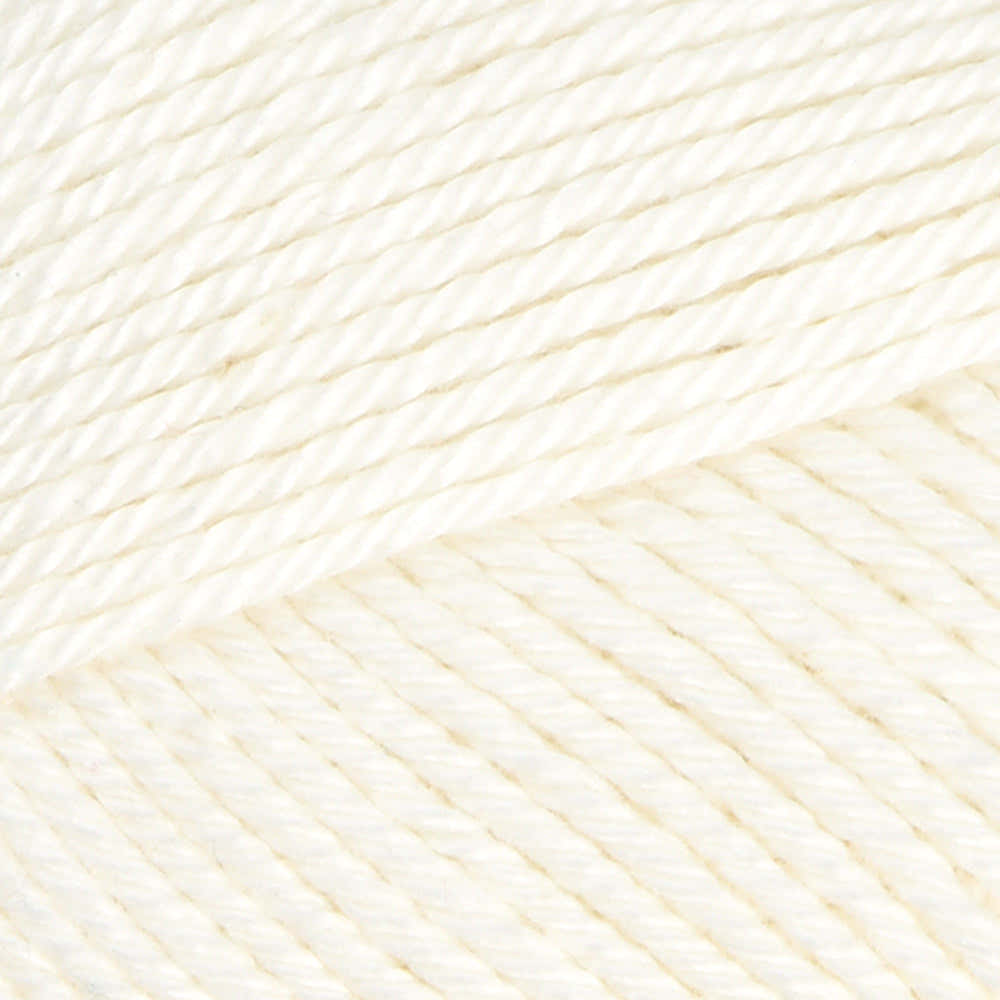 Yarn and Colors Must-Have
