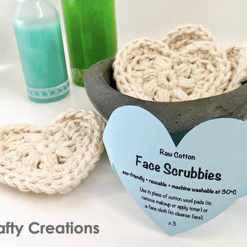 Heart-shaped Face Scrubby