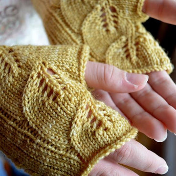Tea Leaf Gloves