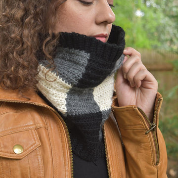 Mod Buffalo Plaid Cowl