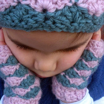 Aoibhinn's Headband and Mittens - Lovely Shell Stitch