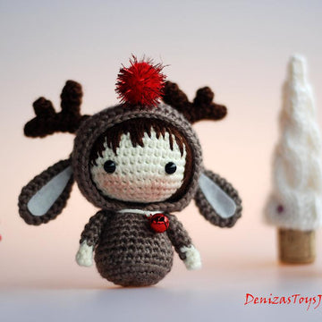 Christmas Deer Doll. Crochet Tanoshi.