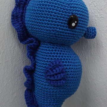 Crochet Pattern for the Baby Seahorse Blobber!