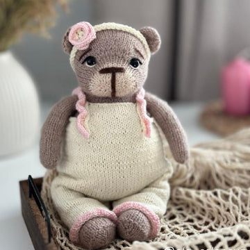 Little Teddy Bear knitting pattern
