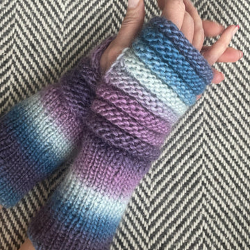 Simple wrist warmers