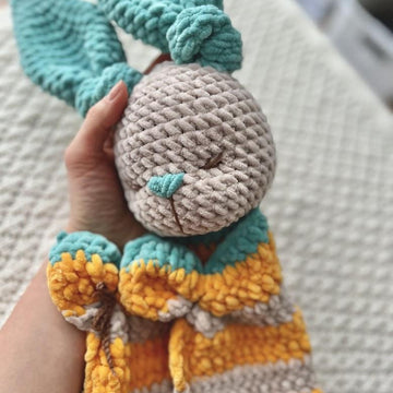 Sleepy Bunny Snuggler Crochet Pattern, Baby Comforter, Security Blanket, Comforter Pattern, PDF in English