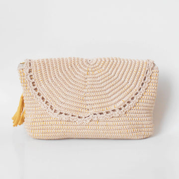 Tapestry clutch pattern