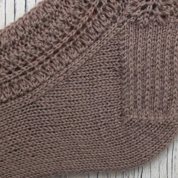 Feather & Fan Socks