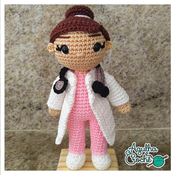 Low-Sew Health Professenional Crochet / Amigurumi Pattern