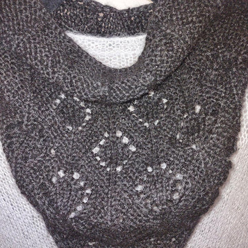 Diamond Kerchief Cowl