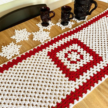 Holiday Runner and Snowflake Coaster Set