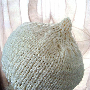 646 PIXIE POINT KNIT CLOCHE HAT, AGE 5 TO ADULT